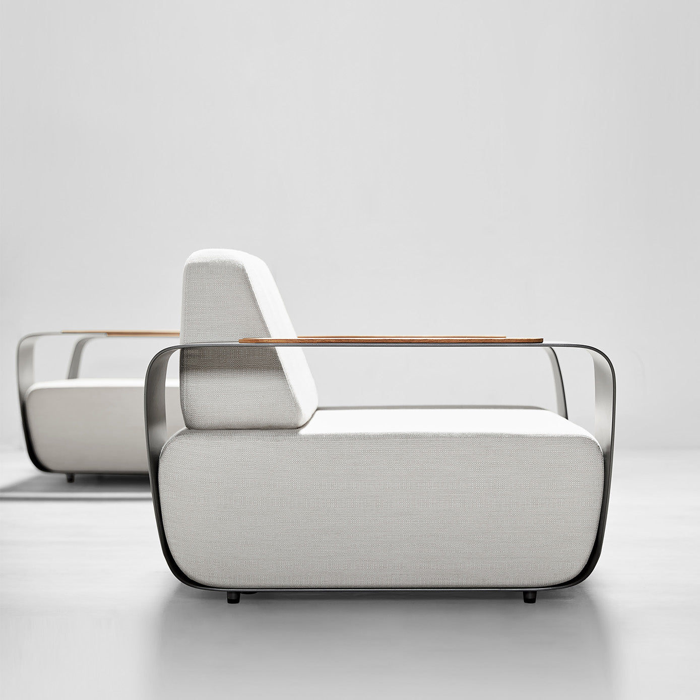 HIGOLD Onda Luxury Outdoor Conversation Set – Elegance Meets Comfort